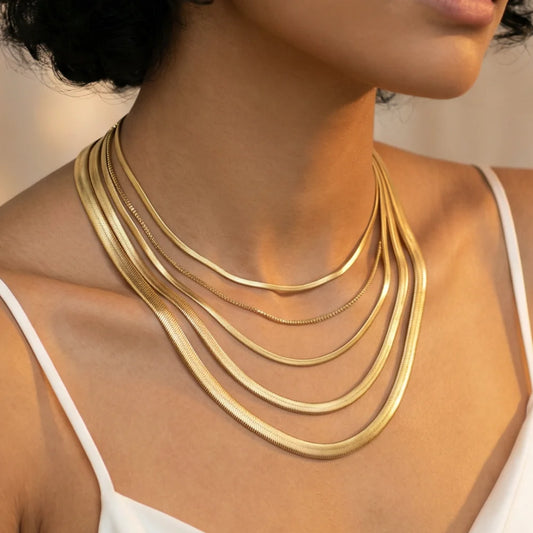 Collar Serpiente Minimalista